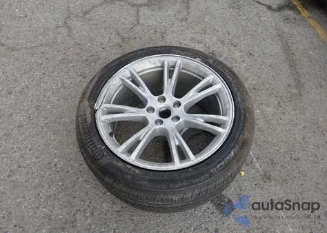 2024 Tesla Model Y Long Range Dual Motor All-Wheel Drive/Rwd z USA, uszkodzony, nr VIN 7SAYGDED1RF093114